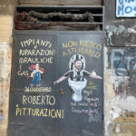 スペイン地区のアパートの外壁のアートが観光客にも人気です